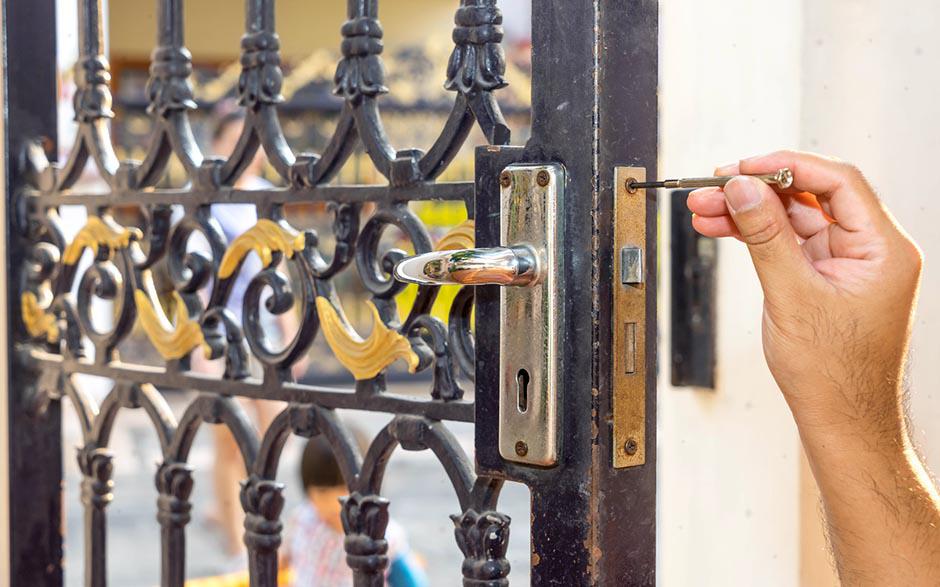 remplacer serrure Verneuil-sur-Seine